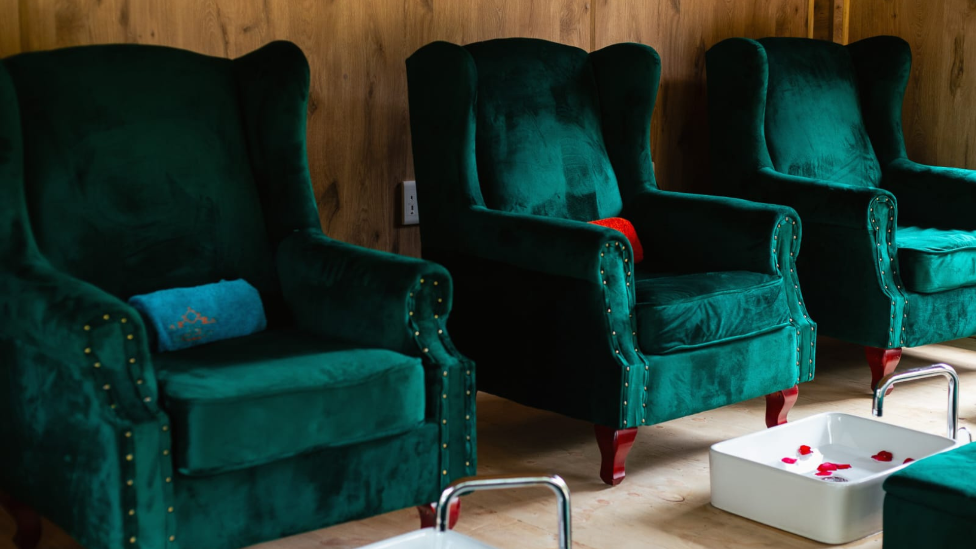 Lilitha Wellness Spa treatment seating